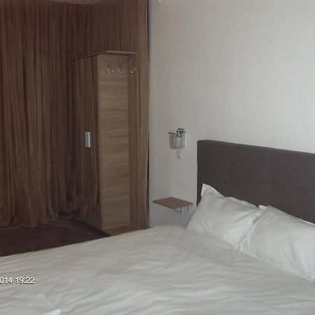 Hotel Vitan273 布加勒斯特 外观 照片
