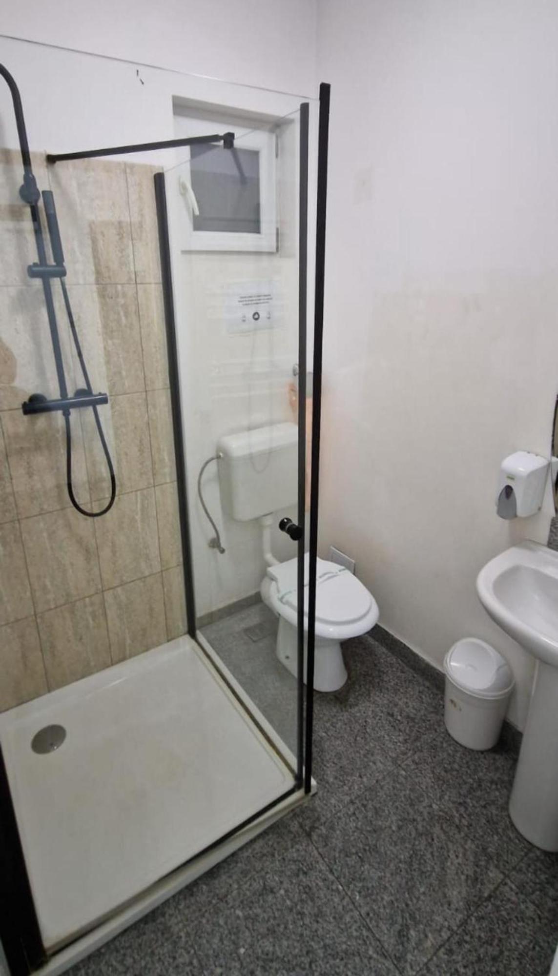 Hotel Vitan273 布加勒斯特 外观 照片